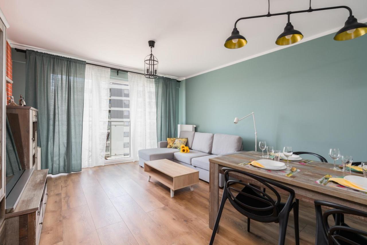 Poznan Serbska 2 Miejsca Parkingowe By Noclegi Renters Luaran gambar